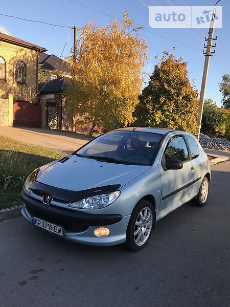 Купе Peugeot 206 2004 в Запорожье