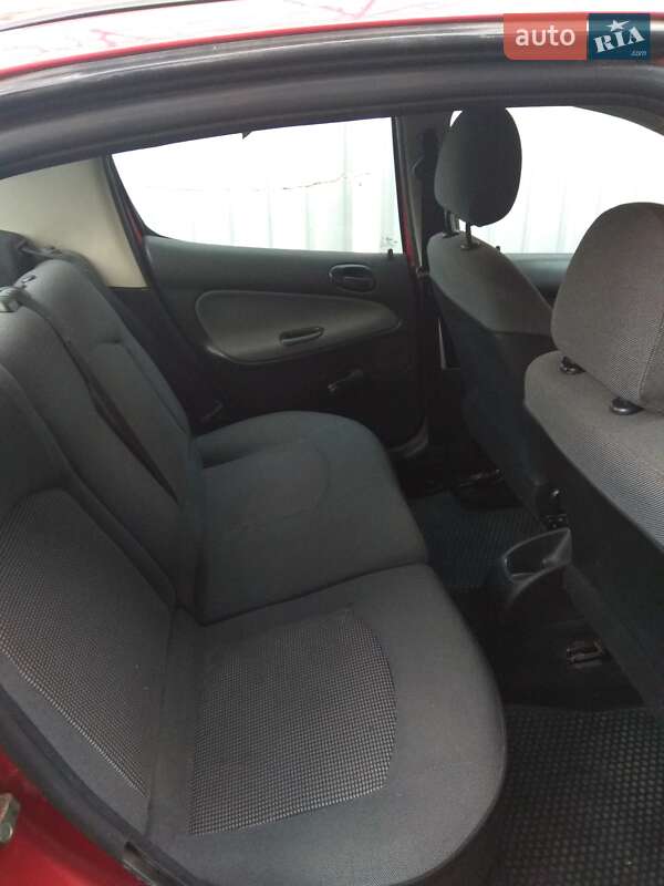 Седан Peugeot 206 2008 в Новомиргороді