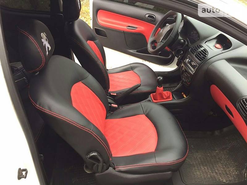 Хетчбек Peugeot 206 2002 в Кременчуці