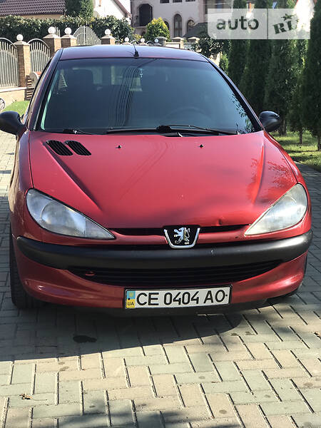 Хэтчбек Peugeot 206 2002 в Черновцах