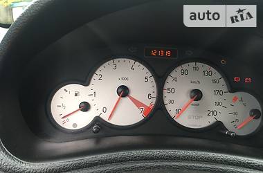 Хэтчбек Peugeot 206 2004 в Киеве