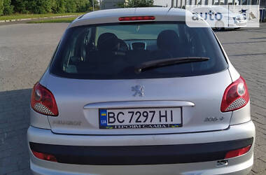 Хэтчбек Peugeot 206 2010 в Львове