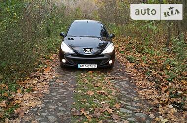 Хэтчбек Peugeot 206 2012 в Бердичеве