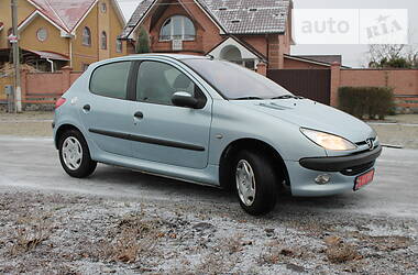 Хэтчбек Peugeot 206 2002 в Сумах