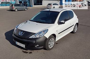 Хэтчбек Peugeot 206 2010 в Луцке