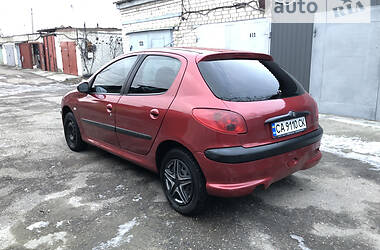 Хэтчбек Peugeot 206 2004 в Черкассах