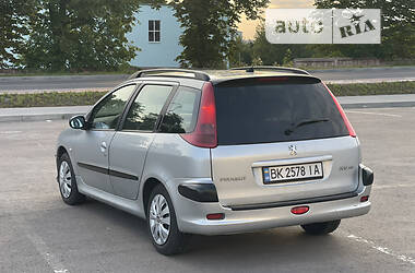 Универсал Peugeot 206 2003 в Ровно