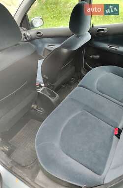 Хетчбек Peugeot 206 2000 в Вижниці
