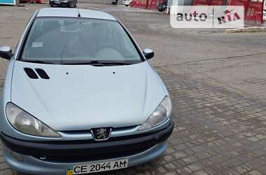 Хетчбек Peugeot 206 2001 в Чернівцях