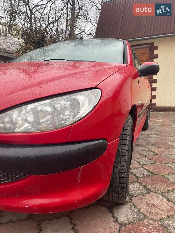 Хэтчбек Peugeot 206 2005 в Тернополе