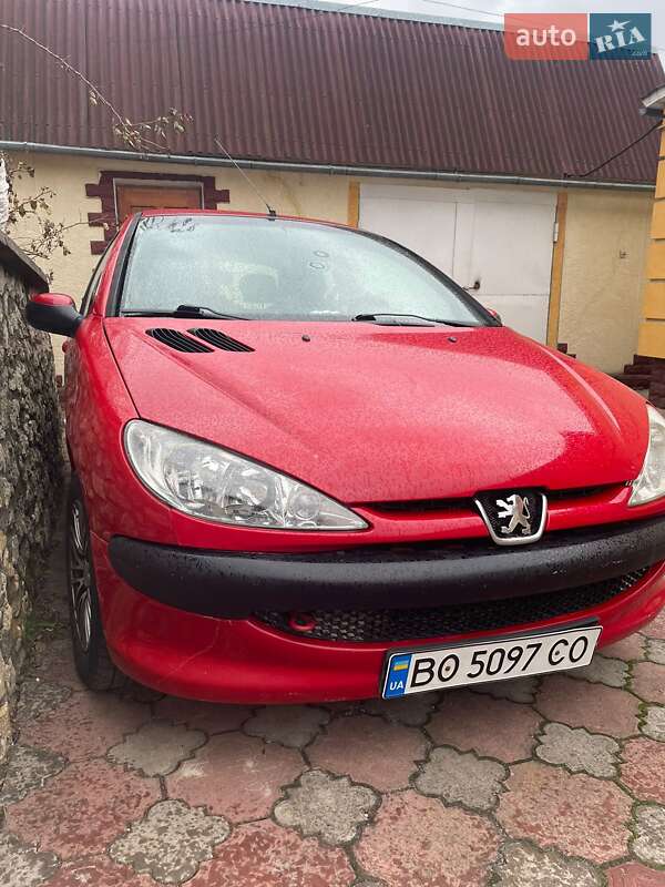 Хэтчбек Peugeot 206 2005 в Тернополе