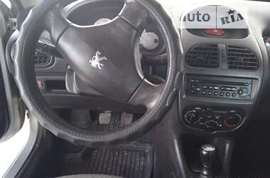 Універсал Peugeot 206 2003 в Кам'янському