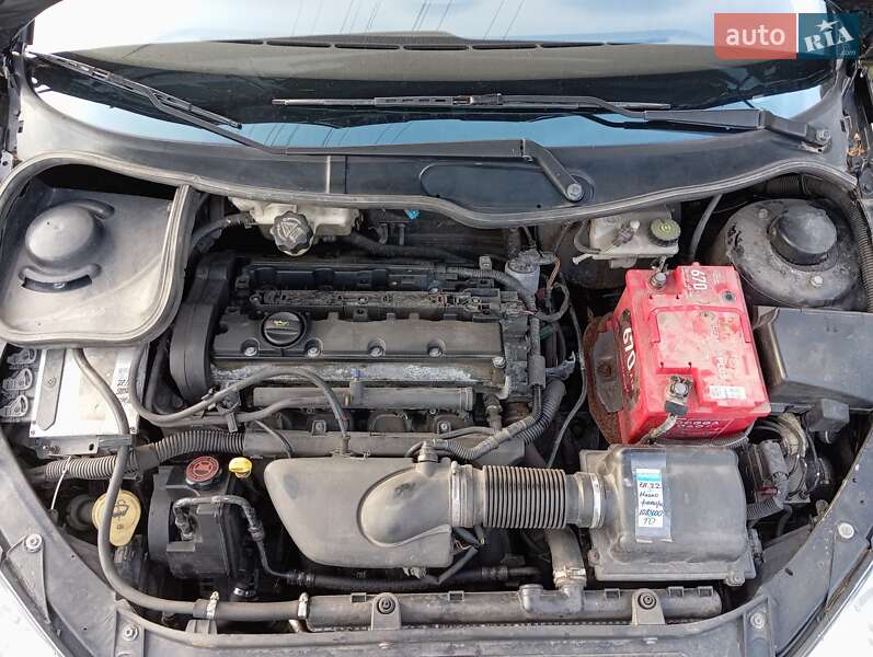 Кабриолет Peugeot 206 2002 в Львове фото 11 Кабриолет Peugeot 206 2002 в Львове