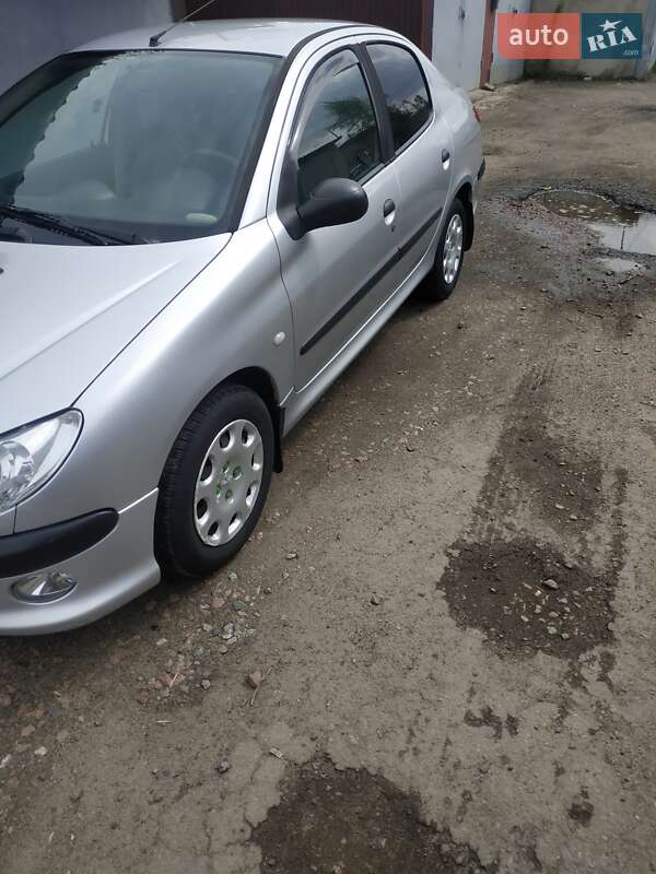 Седан Peugeot 206 2008 в Харкові фото 4 Седан Peugeot 206 2008 в Харкові