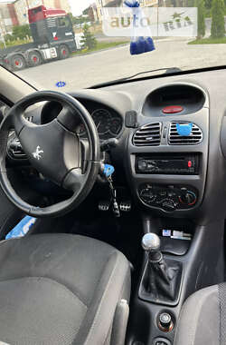 Хэтчбек Peugeot 206 2007 в Бучаче