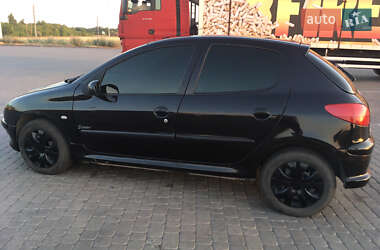 Хэтчбек Peugeot 206 2007 в 