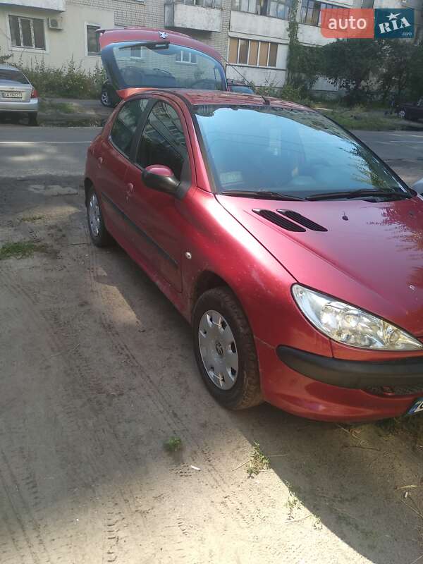 Хэтчбек Peugeot 206 2005 в Черкассах