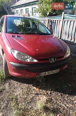 Хэтчбек Peugeot 206 2005 в 