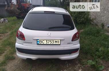 Хетчбек Peugeot 206 2010 в Старому Самборі