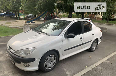 Седан Peugeot 206 2008 в Києві