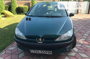 Хетчбек Peugeot 206 2000 в Рівному