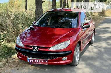 Хэтчбек Peugeot 206 2006 в Киеве