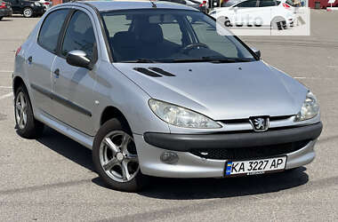 Хэтчбек Peugeot 206 2008 в Киеве