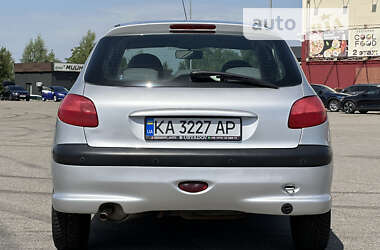 Хэтчбек Peugeot 206 2008 в Киеве