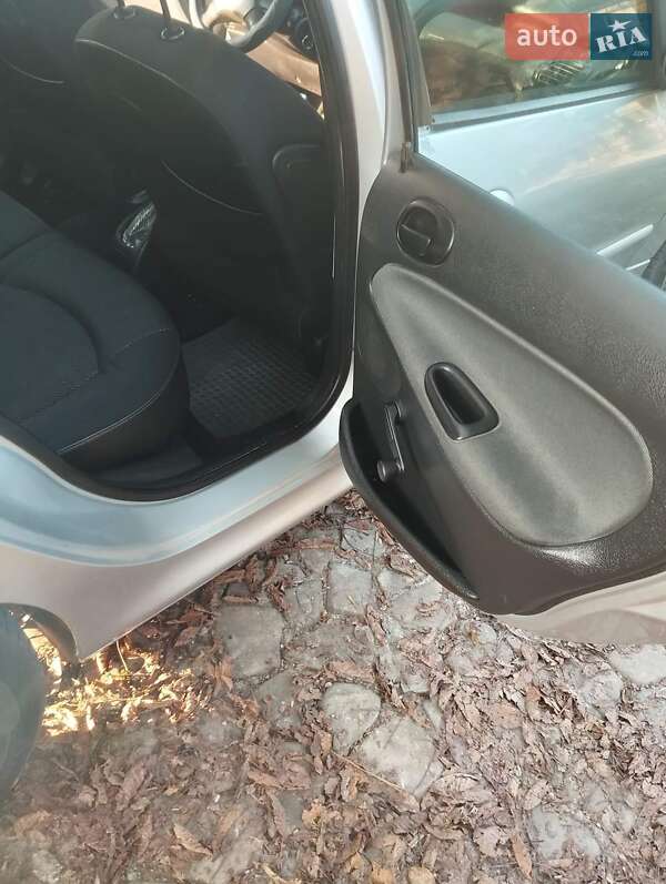Универсал Peugeot 206 2006 в Добромиле фото 9 Универсал Peugeot 206 2006 в Добромиле