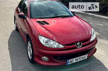 Хетчбек Peugeot 206 2007 в Дніпрі