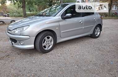 Хэтчбек Peugeot 206 2008 в Житомире