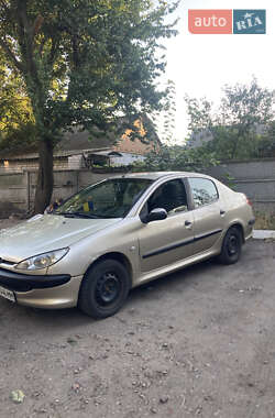 Седан Peugeot 206 2009 в Днепре