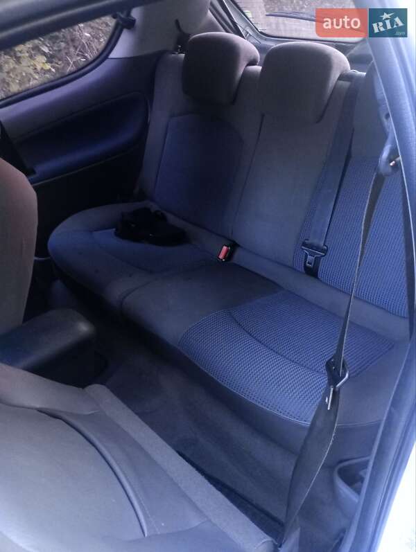 Хетчбек Peugeot 206 2004 в Шацьку