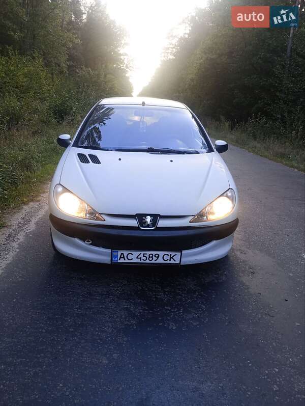 Peugeot 206 2004
