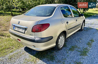 Седан Peugeot 206 2007 в Рівному