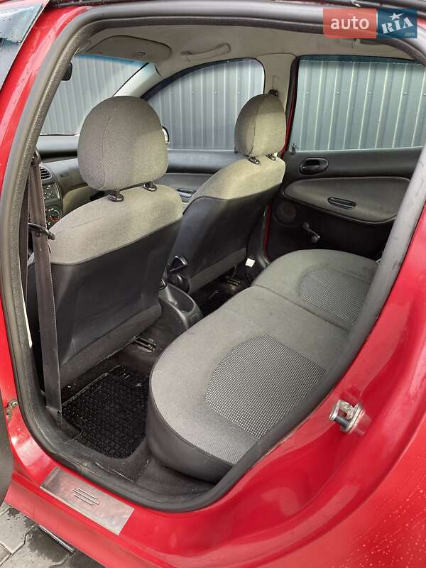 Седан Peugeot 206 2009 в Полтаве