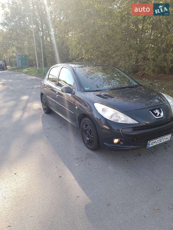 Peugeot 206 2011