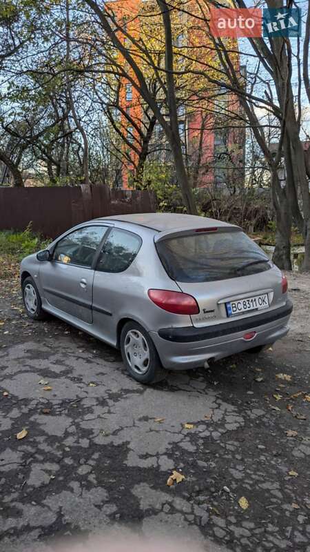 Хетчбек Peugeot 206 2003 в Львові
