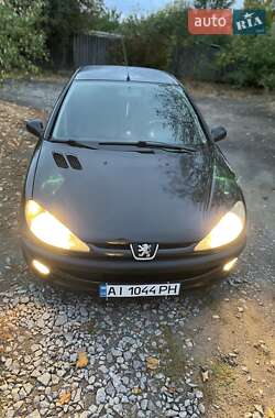 Хэтчбек Peugeot 206 2006 в Богодухове