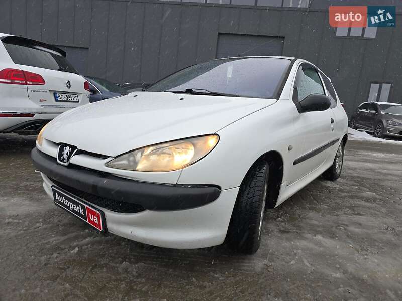 Хэтчбек Peugeot 206 2004 в Львове