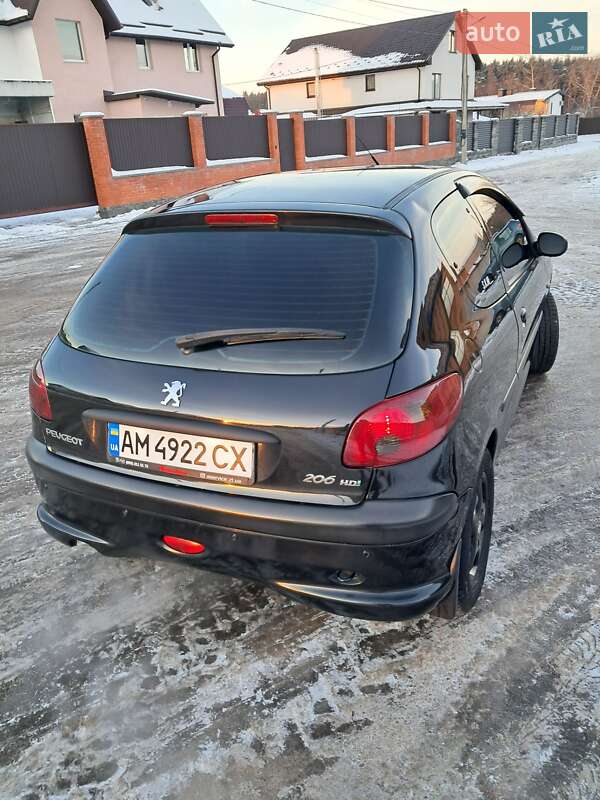 Хэтчбек Peugeot 206 2003 в Житомире