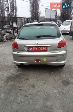 Хетчбек Peugeot 206 2005 в Рівному