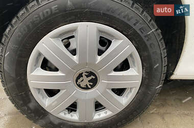 Хэтчбек Peugeot 206 2009 в 