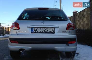 Хэтчбек Peugeot 206 2011 в Луцке