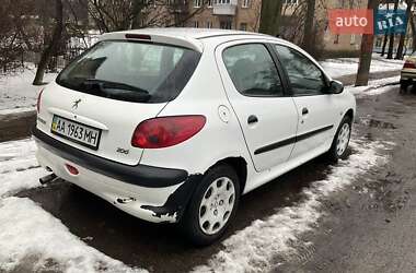 Хетчбек Peugeot 206 2007 в Києві