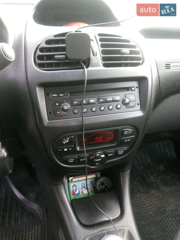 Седан Peugeot 206 2008 в Черкассах