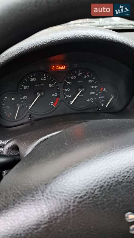 Хетчбек Peugeot 206 2002 в Борисполі