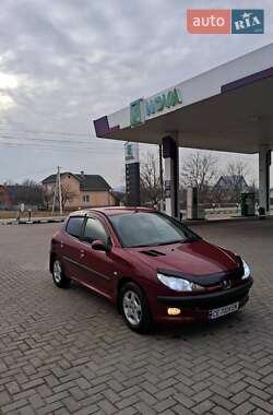 Хэтчбек Peugeot 206 2005 в Черновцах