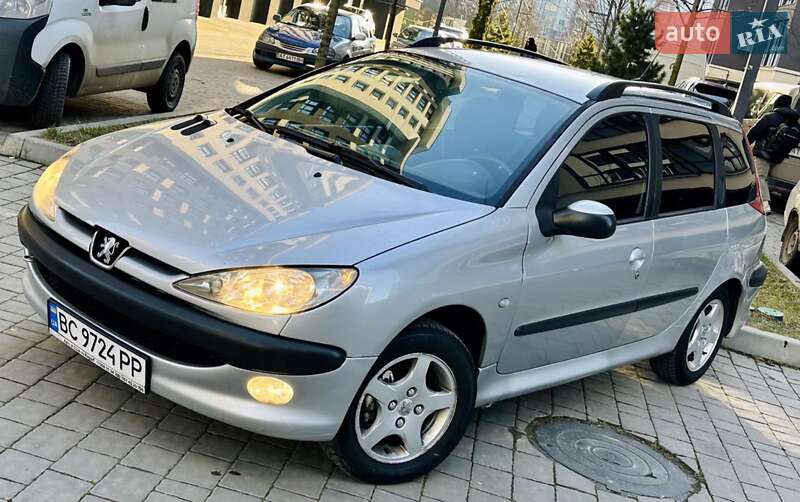 Универсал Peugeot 206 2004 в Бучаче