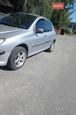 Хэтчбек Peugeot 206 2000 в Львове